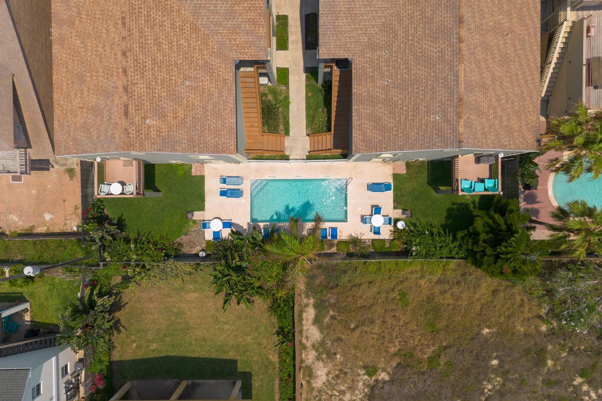 Beautiful 2 Bed 2 Bath 1st Floor By With Pool South Padre Island